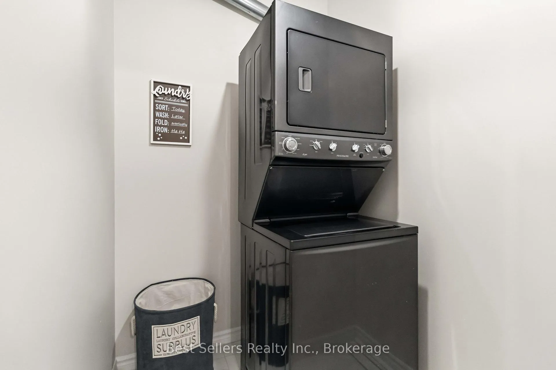 Photo 21 of Unit 1, 1 Ferndown Crescent, Brampton, Goreway Drive Corridor — HOMEH