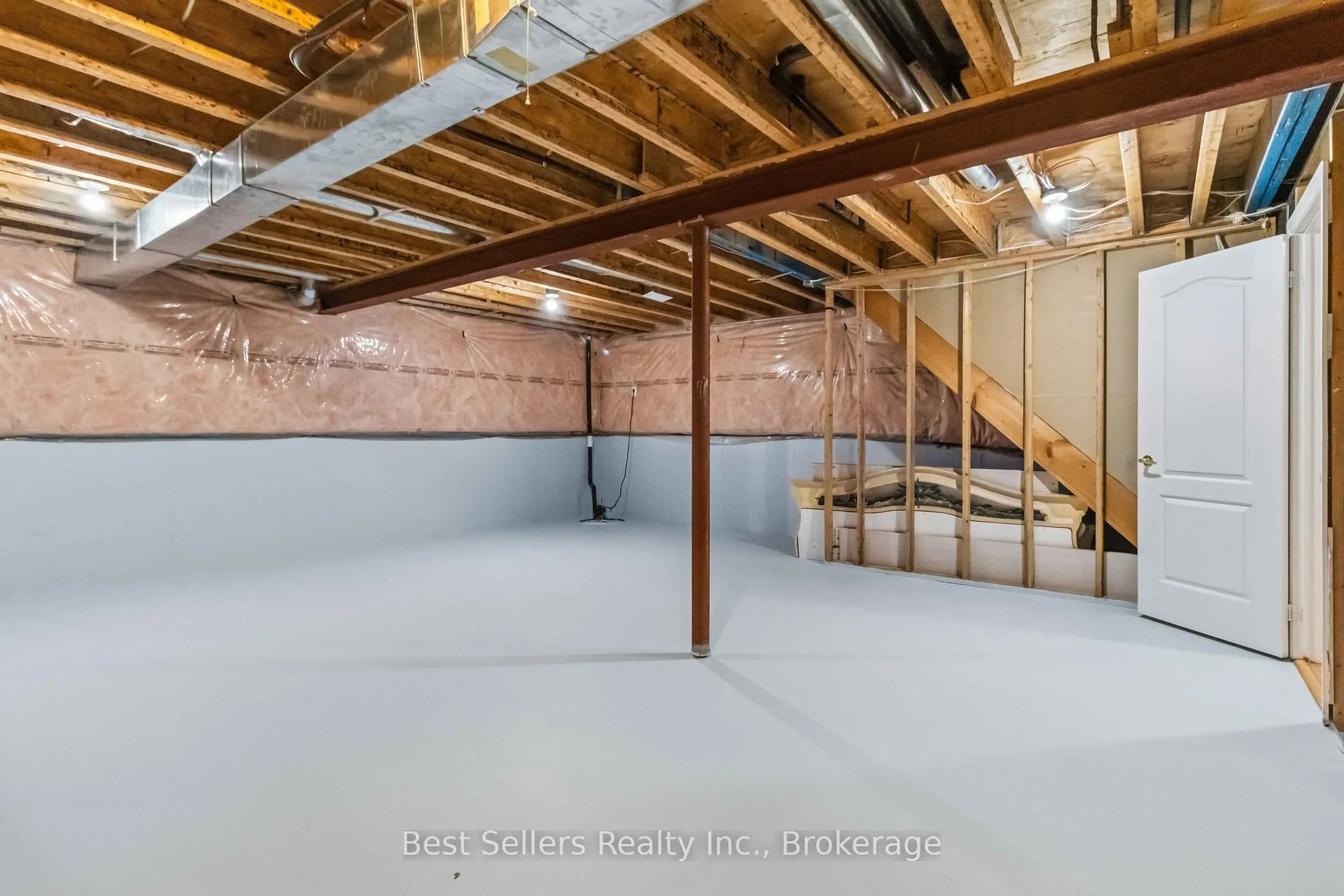 Photo 28 of Unit 1, 1 Ferndown Crescent, Brampton, Goreway Drive Corridor — HOMEH