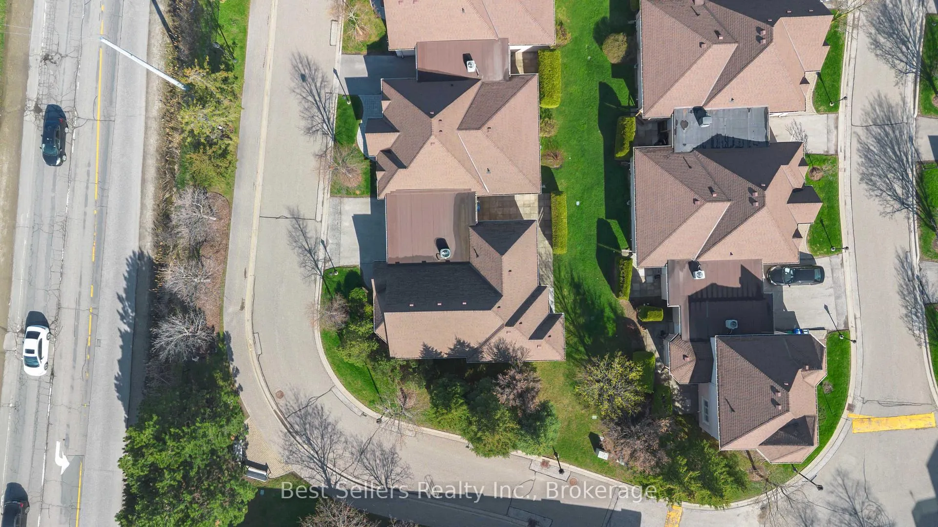 Photo 47 of Unit 1, 1 Ferndown Crescent, Brampton, Goreway Drive Corridor — HOMEH