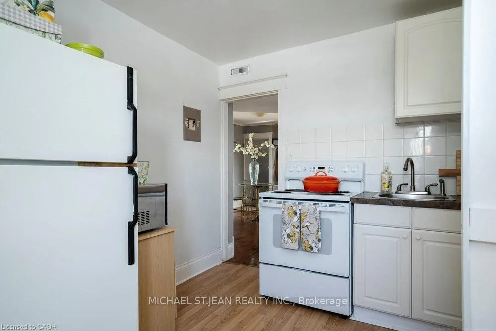 Photo 15 of Unit 2, 638 Concession Street, Hamilton, Eastmount — HOMEH