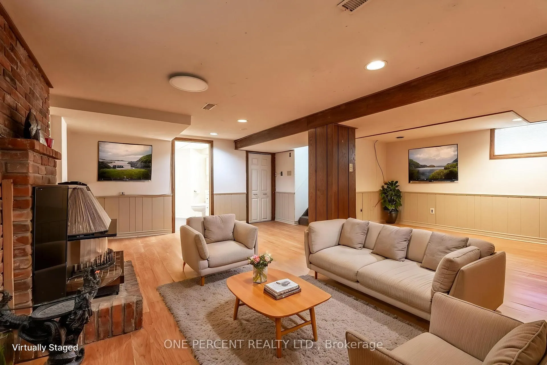 Photo 19 of 27 Delevan Crescent, Hamilton, Hill Park — HOMEH