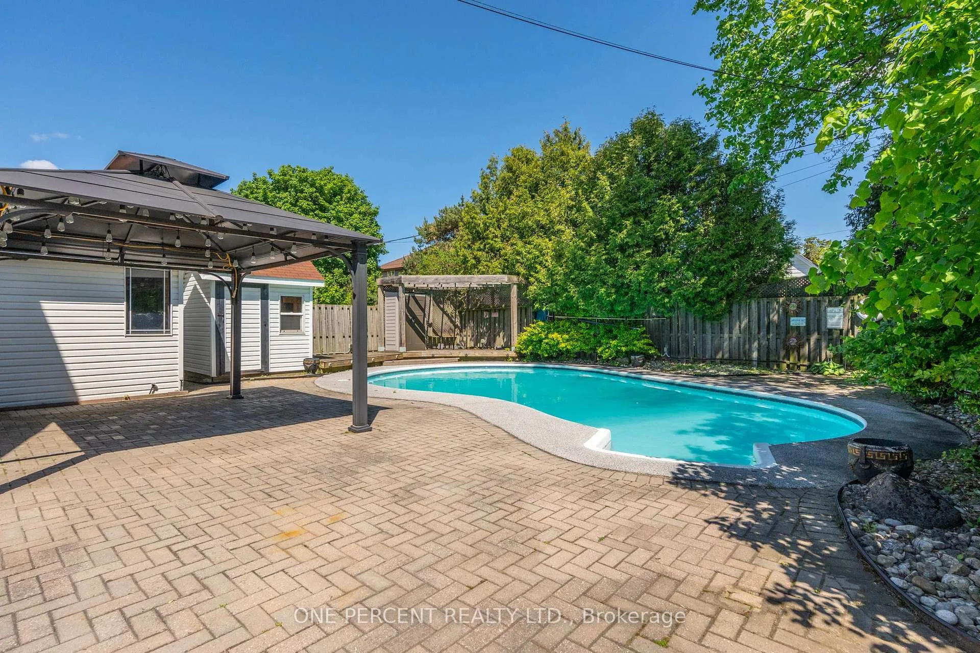 Photo 26 of 27 Delevan Crescent, Hamilton, Hill Park — HOMEH