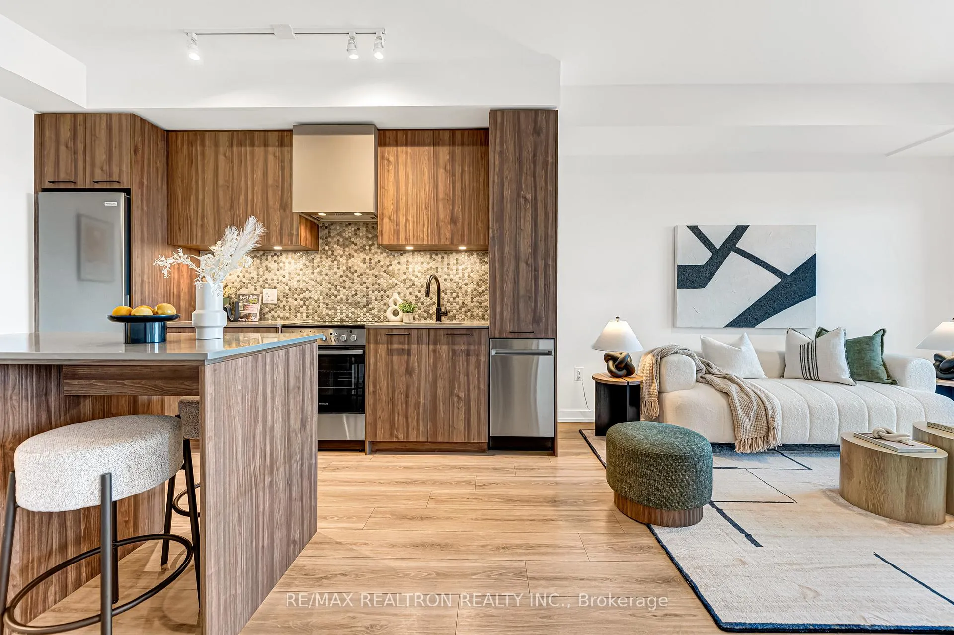 Photo 14 of Unit 511, 10 Lagerfeld Drive, Brampton, Northwest Brampton — HOMEH