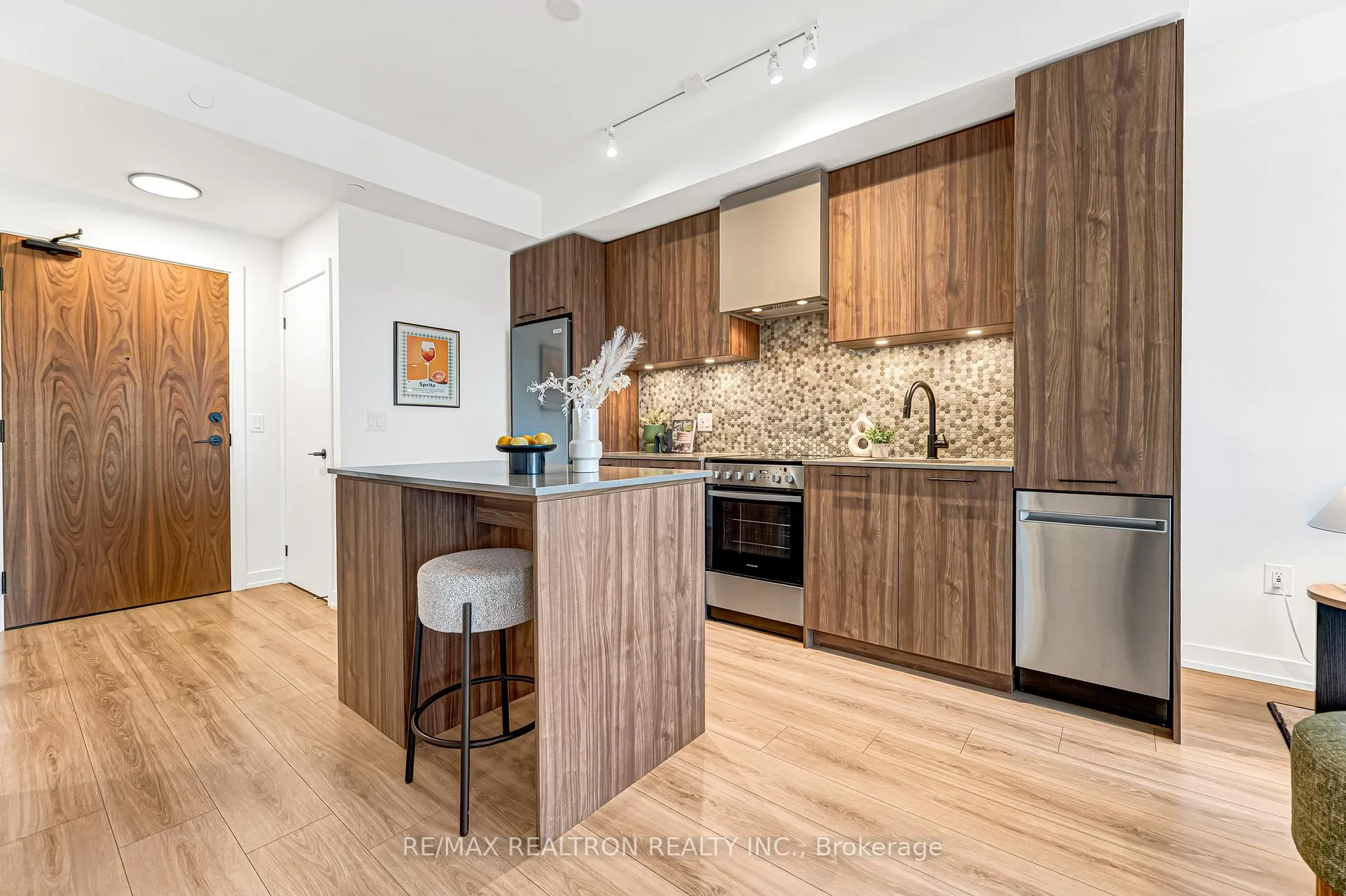 Photo 15 of Unit 511, 10 Lagerfeld Drive, Brampton, Northwest Brampton — HOMEH