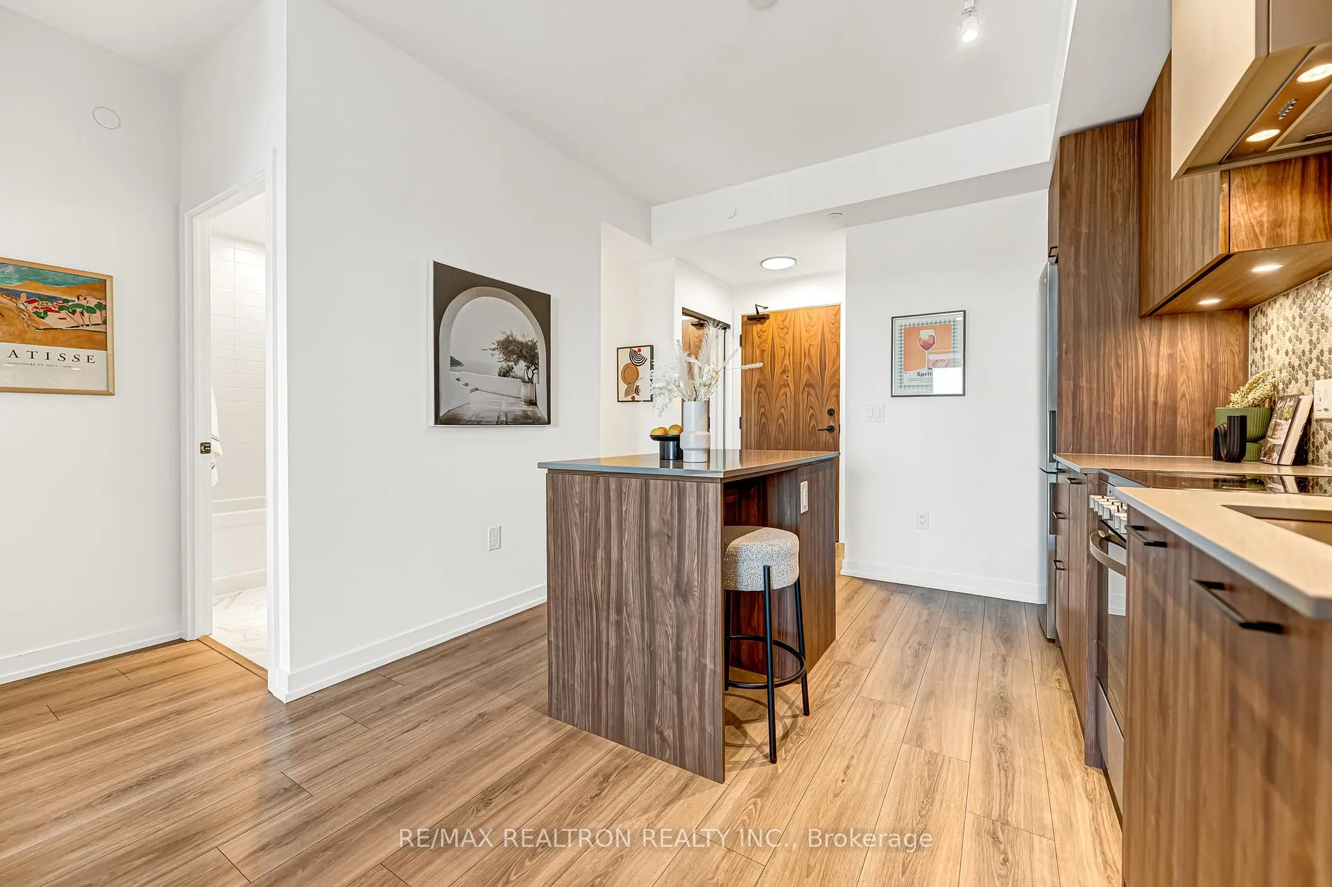 Photo 17 of Unit 511, 10 Lagerfeld Drive, Brampton, Northwest Brampton — HOMEH