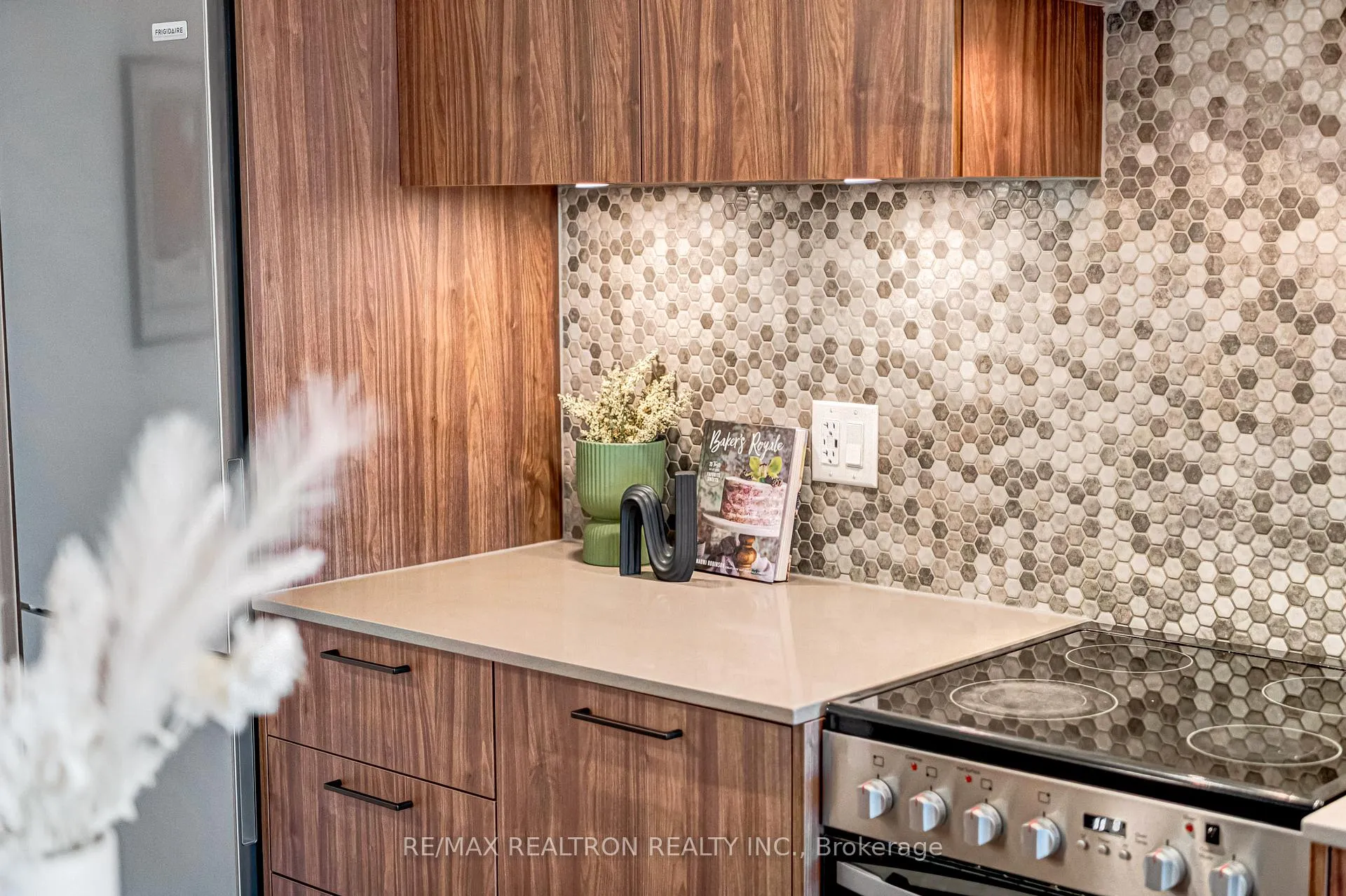Photo 45 of Unit 511, 10 Lagerfeld Drive, Brampton, Northwest Brampton — HOMEH