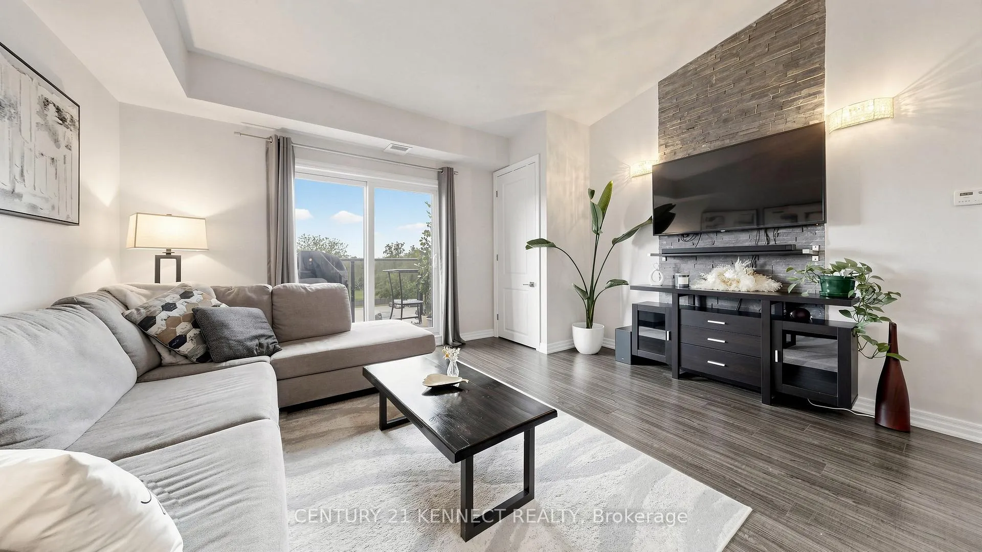 Photo 5 of Unit 314, 170 Rockhaven Lane, Hamilton, Waterdown — HOMEH