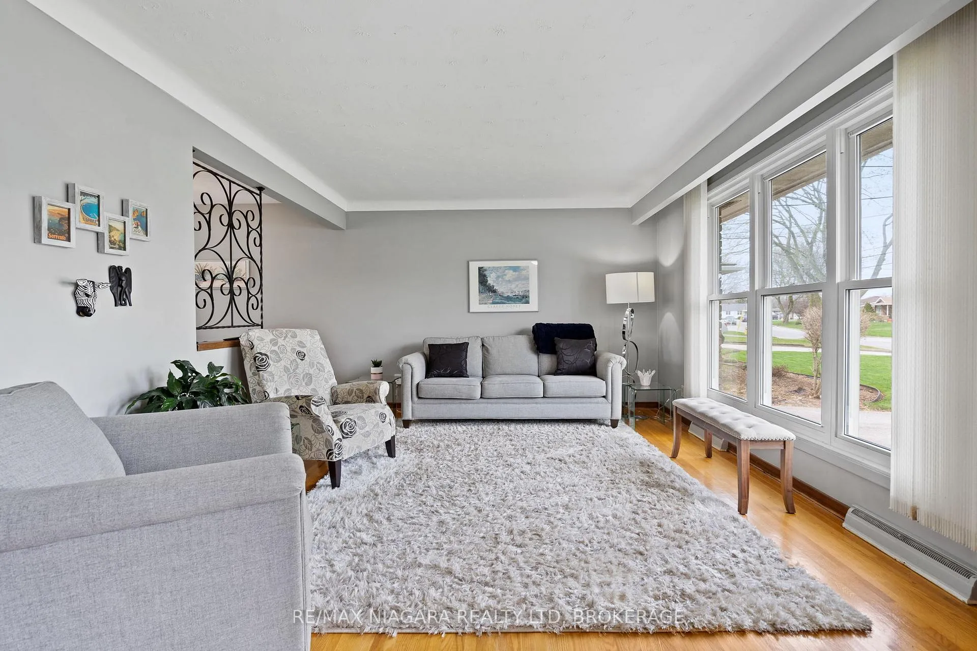 Photo 4 of 16 Croydon Drive, St. Catharines, Lakeshore — HOMEH