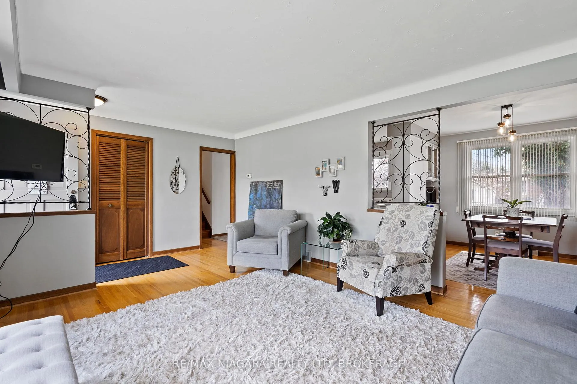 Photo 6 of 16 Croydon Drive, St. Catharines, Lakeshore — HOMEH
