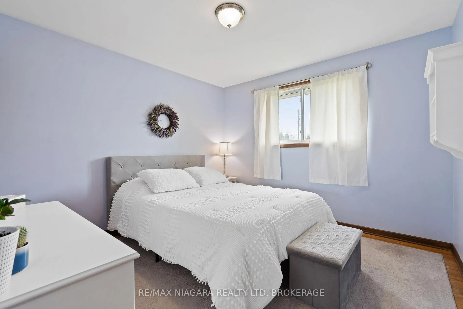 Photo 12 of 16 Croydon Drive, St. Catharines, Lakeshore — HOMEH