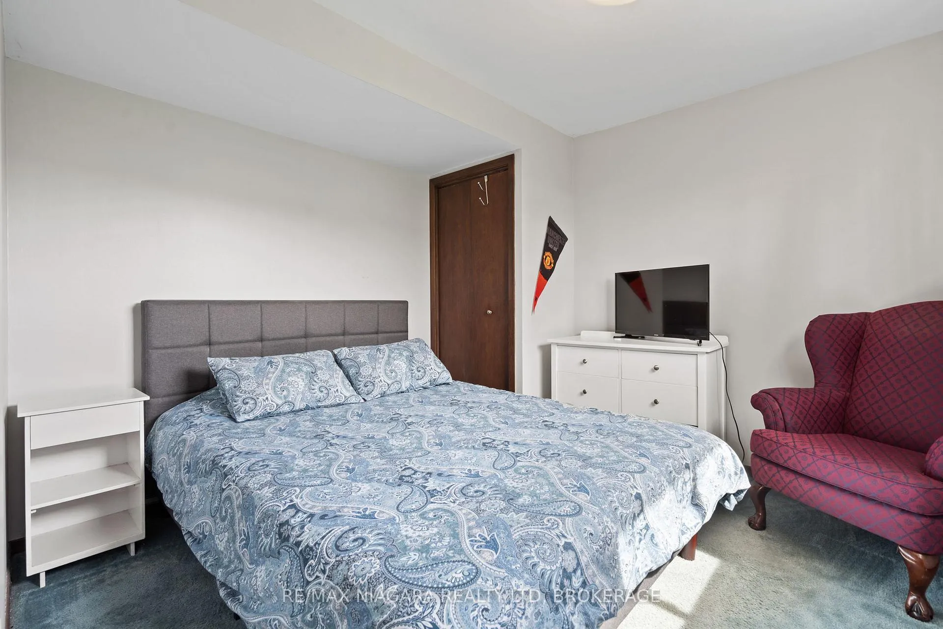 Photo 19 of 16 Croydon Drive, St. Catharines, Lakeshore — HOMEH