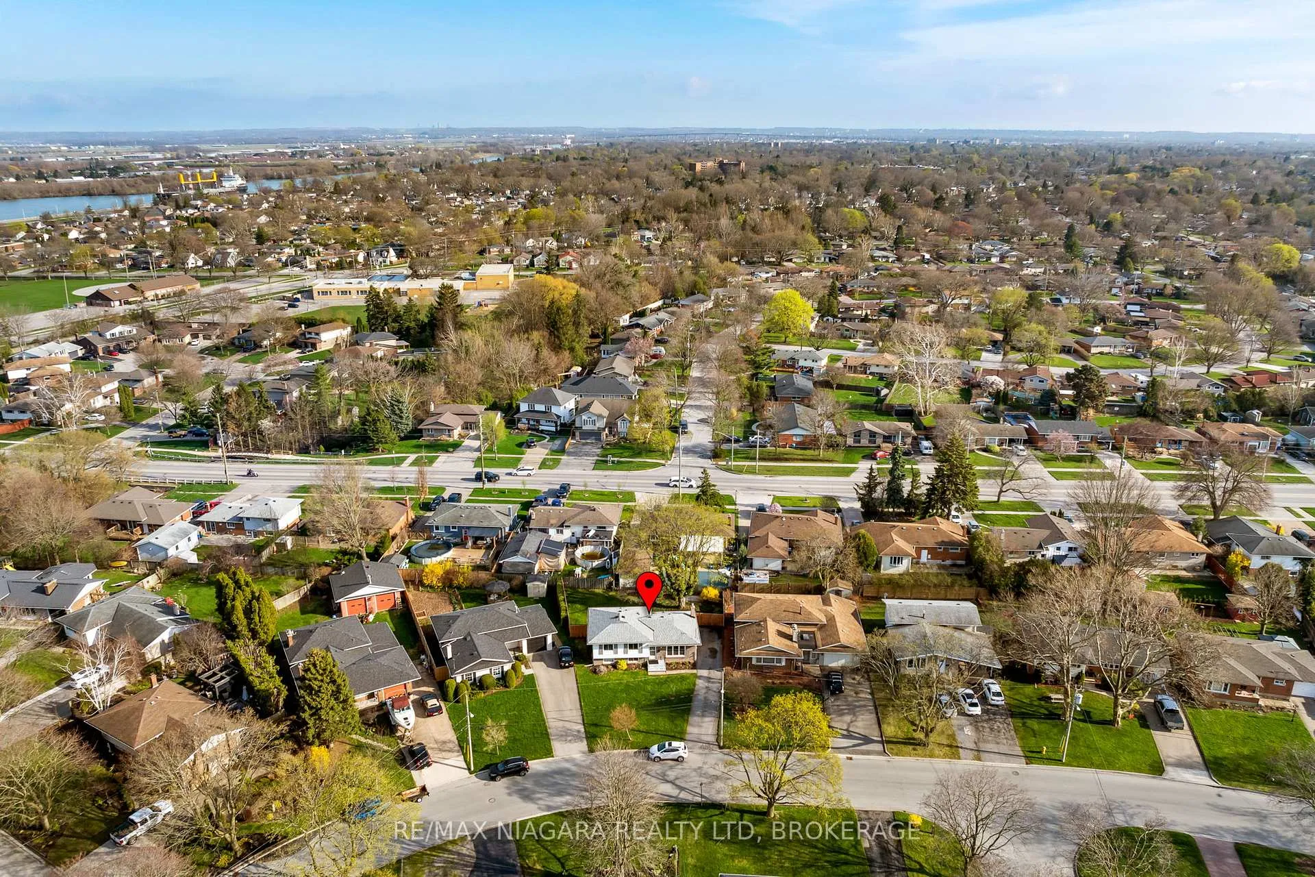 Photo 33 of 16 Croydon Drive, St. Catharines, Lakeshore — HOMEH