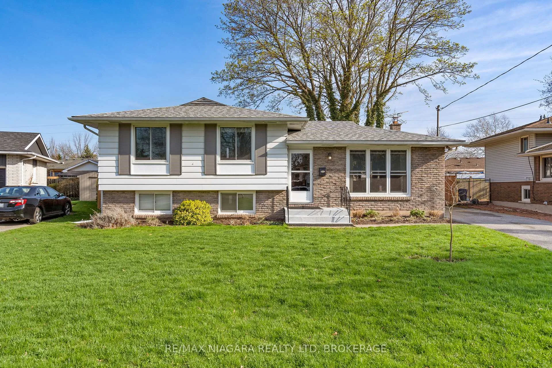 Photo 37 of 16 Croydon Drive, St. Catharines, Lakeshore — HOMEH