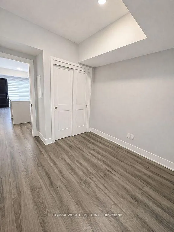 Photo 10 of Unit 110, 6065 McLeod Road, Niagara Falls, Arad/Fallsview — HOMEH