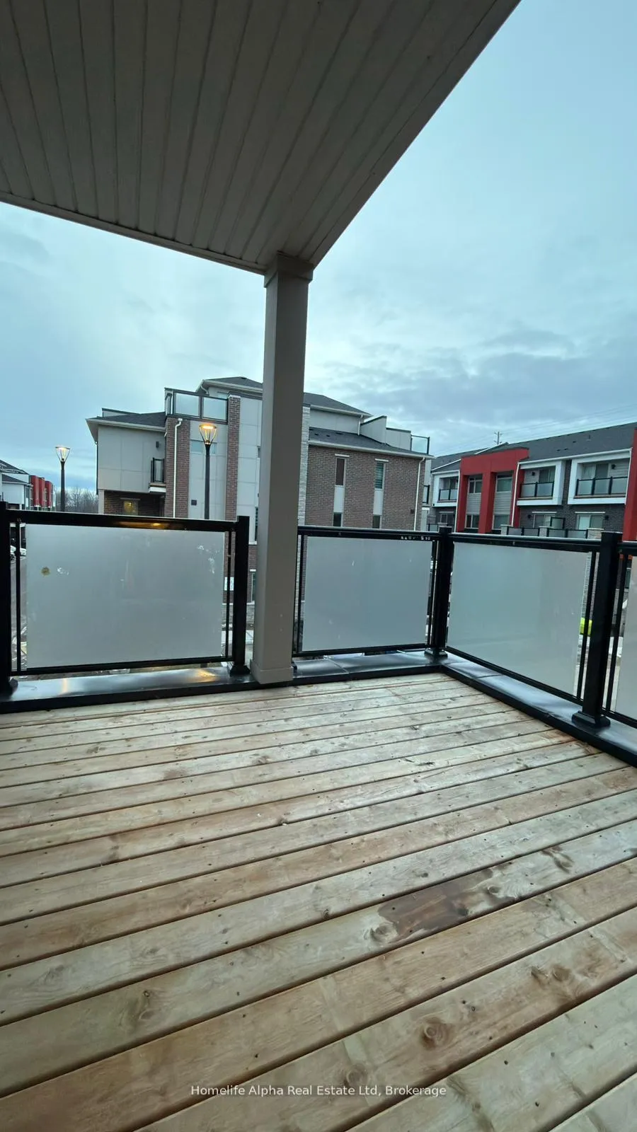 Photo 6 of Unit 308, 1034 Reflection Place, Pickering, Rural Pickering — HOMEH