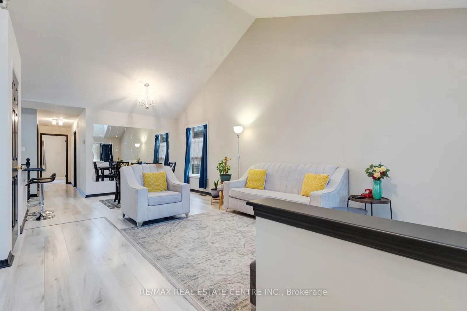 Photo 6 of 103 Biscayne Crescent N, Orangeville — HOMEH