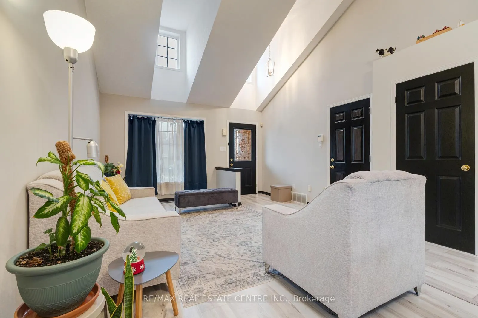 Photo 14 of 103 Biscayne Crescent N, Orangeville — HOMEH