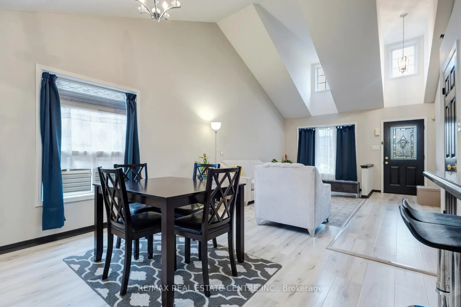 Photo 15 of 103 Biscayne Crescent N, Orangeville — HOMEH