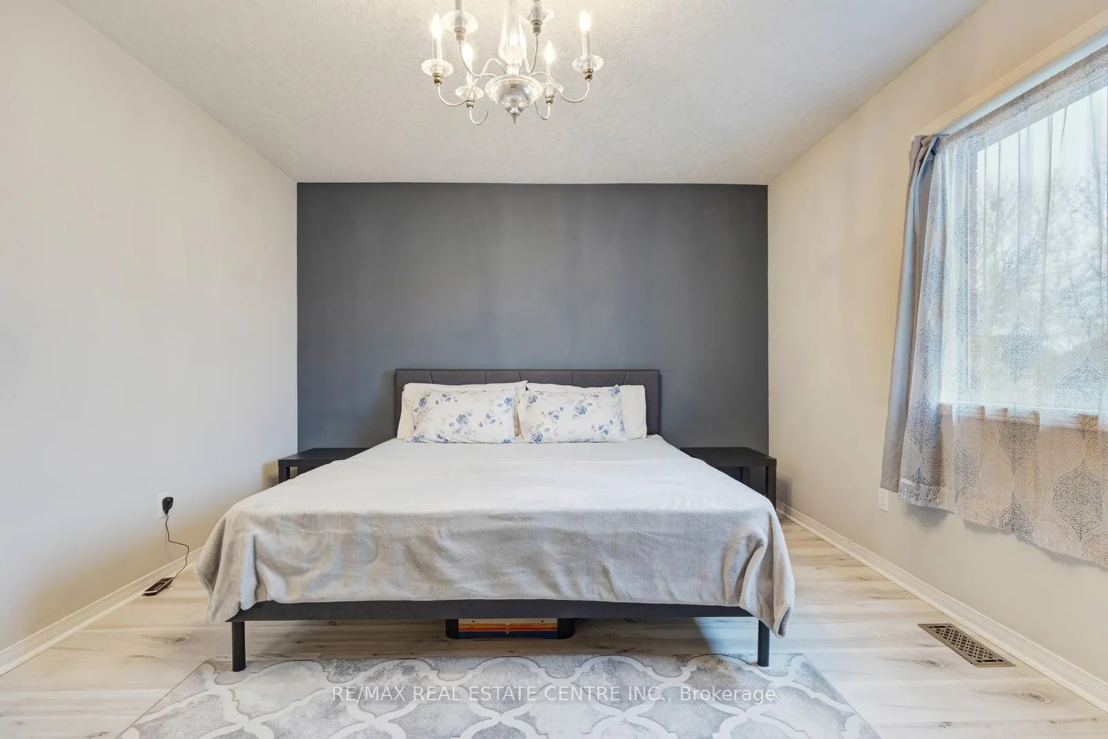 Photo 25 of 103 Biscayne Crescent N, Orangeville — HOMEH