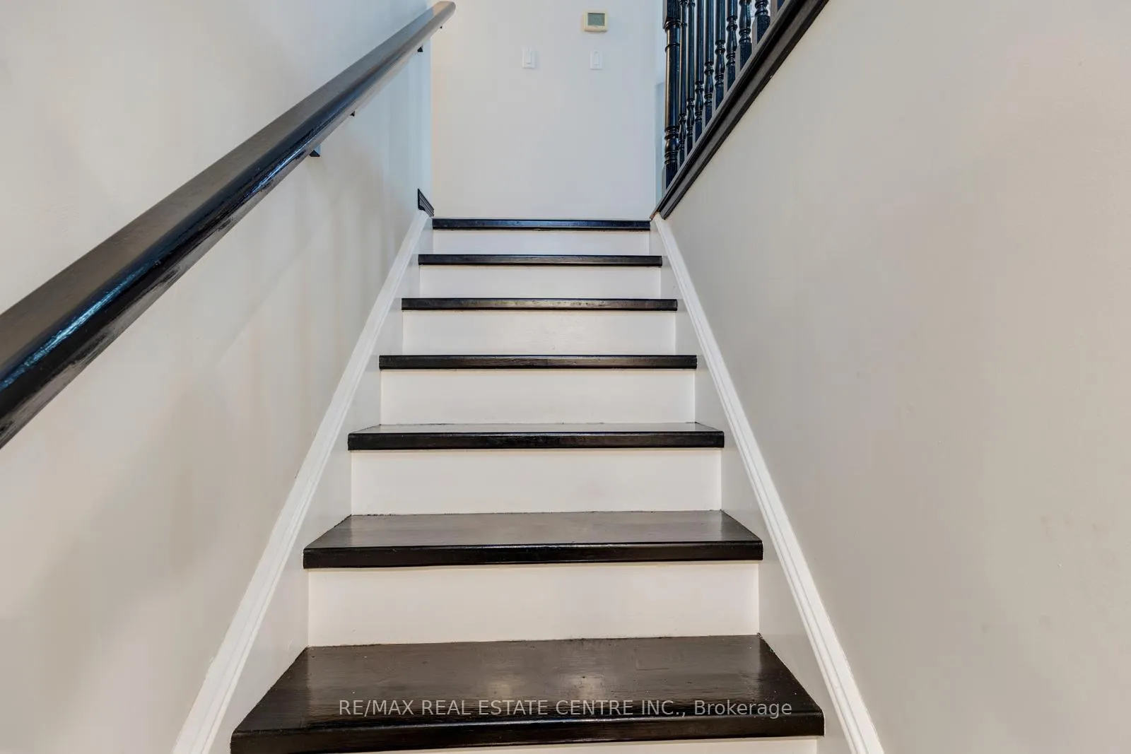 Photo 36 of 103 Biscayne Crescent N, Orangeville — HOMEH