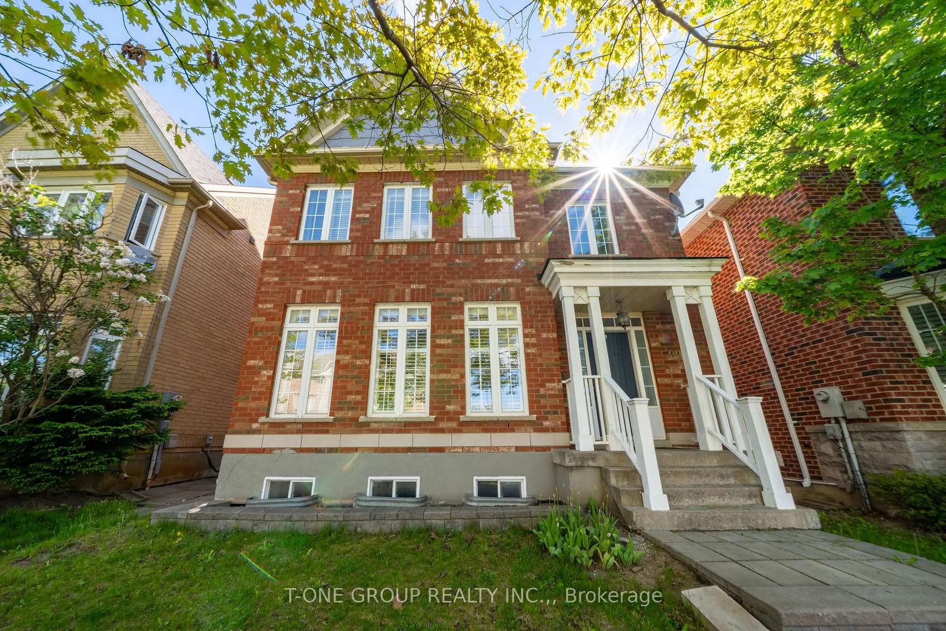 Photo 2 of 99 Prospectors Drive, Markham, Angus Glen — HOMEH