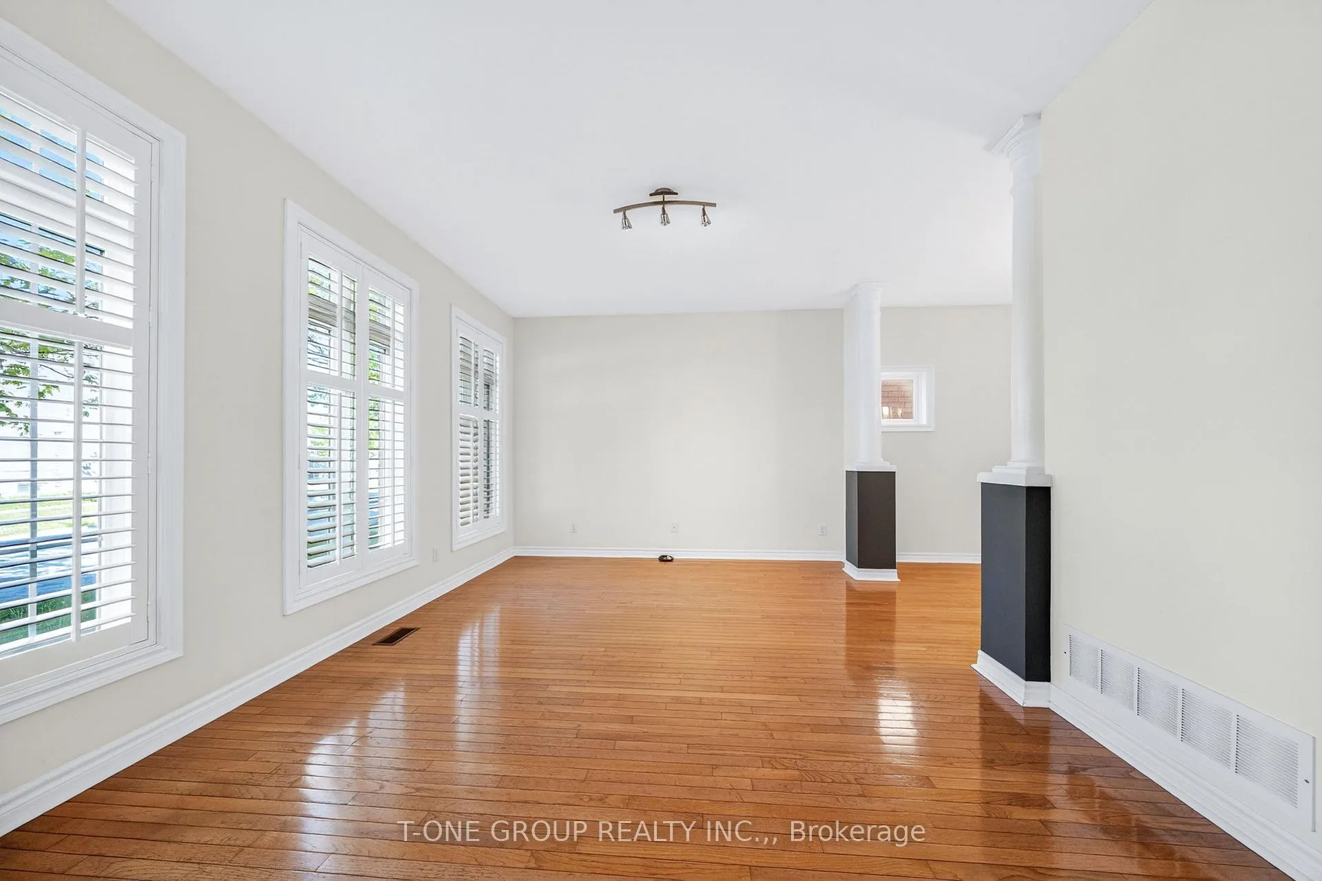 Photo 6 of 99 Prospectors Drive, Markham, Angus Glen — HOMEH