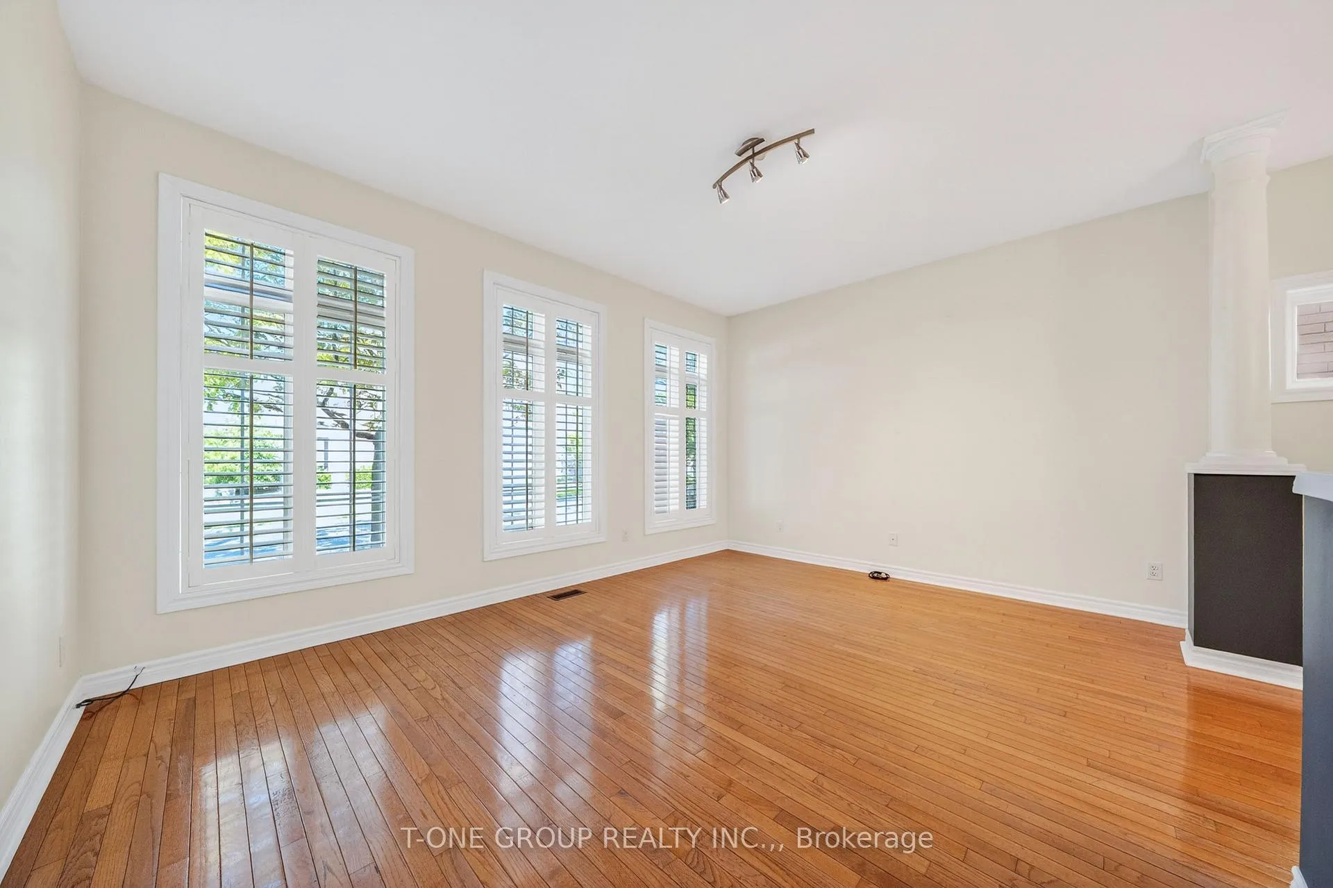 Photo 7 of 99 Prospectors Drive, Markham, Angus Glen — HOMEH