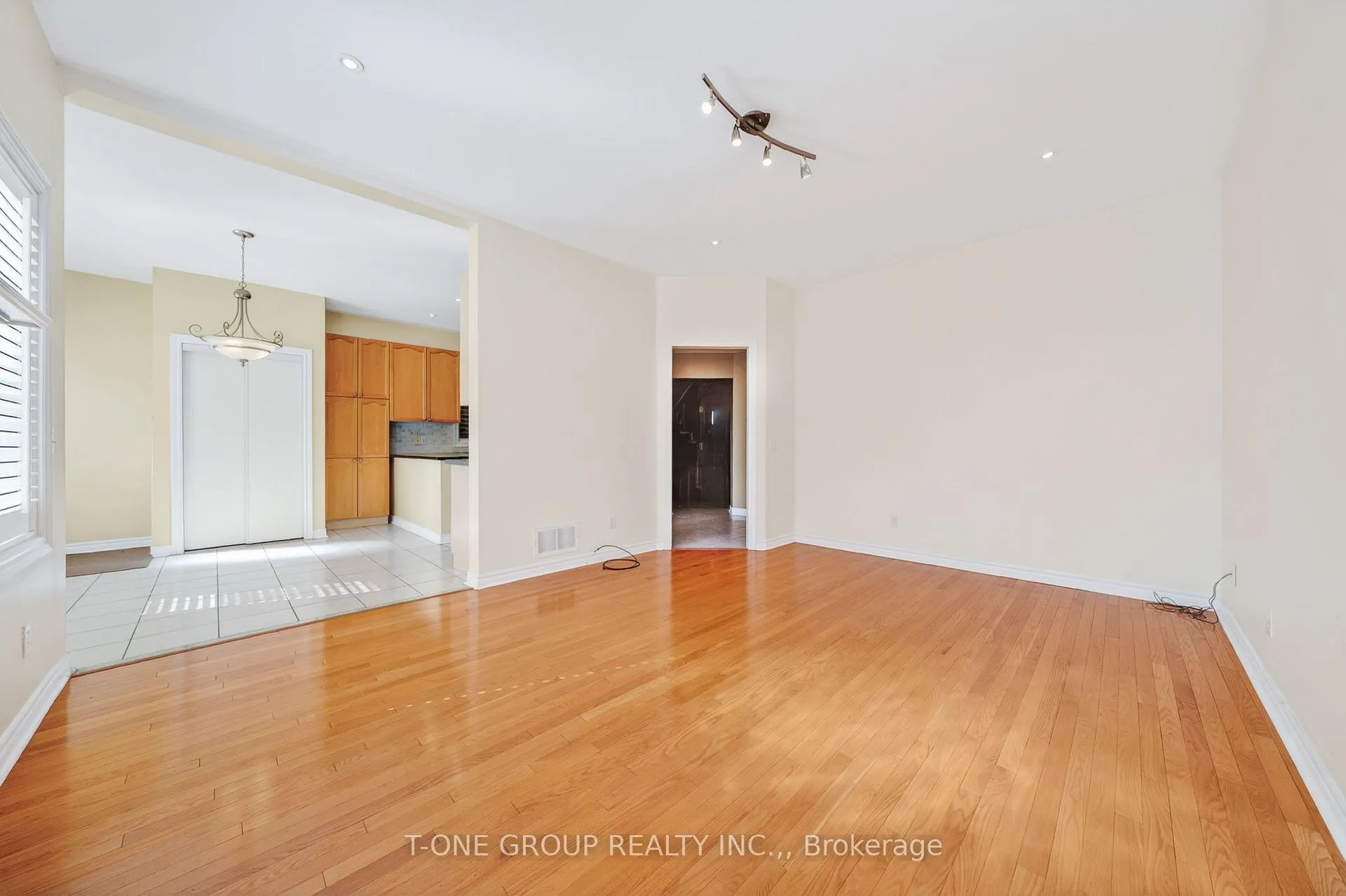 Photo 23 of 99 Prospectors Drive, Markham, Angus Glen — HOMEH