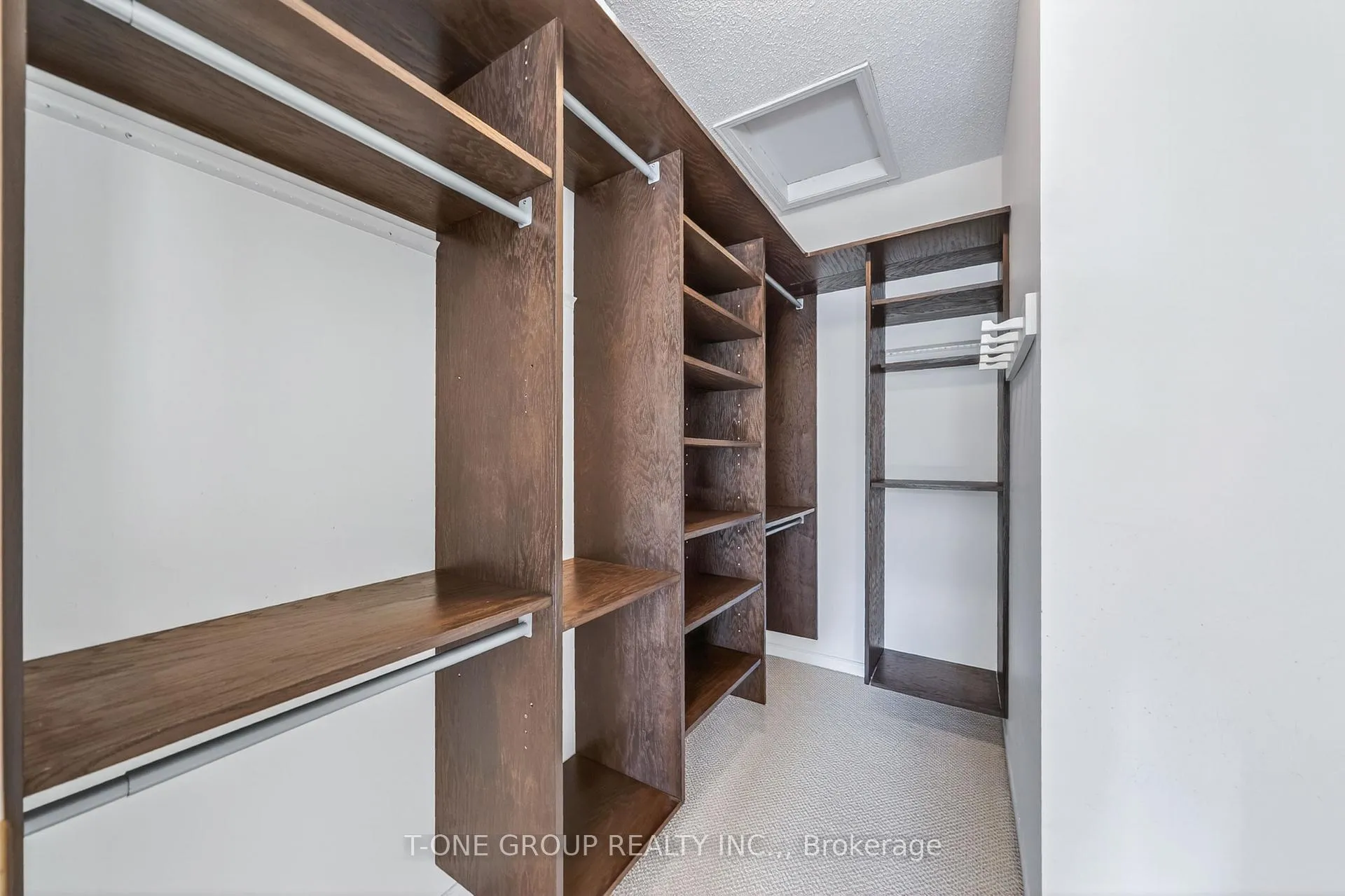 Photo 37 of 99 Prospectors Drive, Markham, Angus Glen — HOMEH