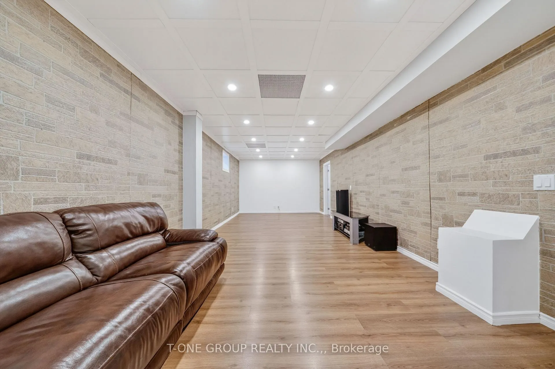 Photo 42 of 99 Prospectors Drive, Markham, Angus Glen — HOMEH