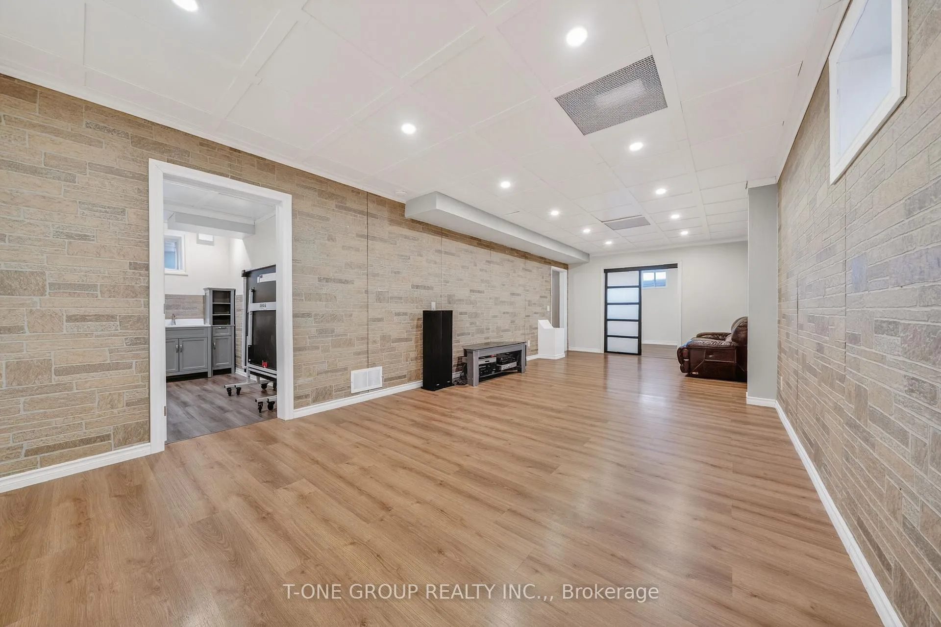 Photo 43 of 99 Prospectors Drive, Markham, Angus Glen — HOMEH