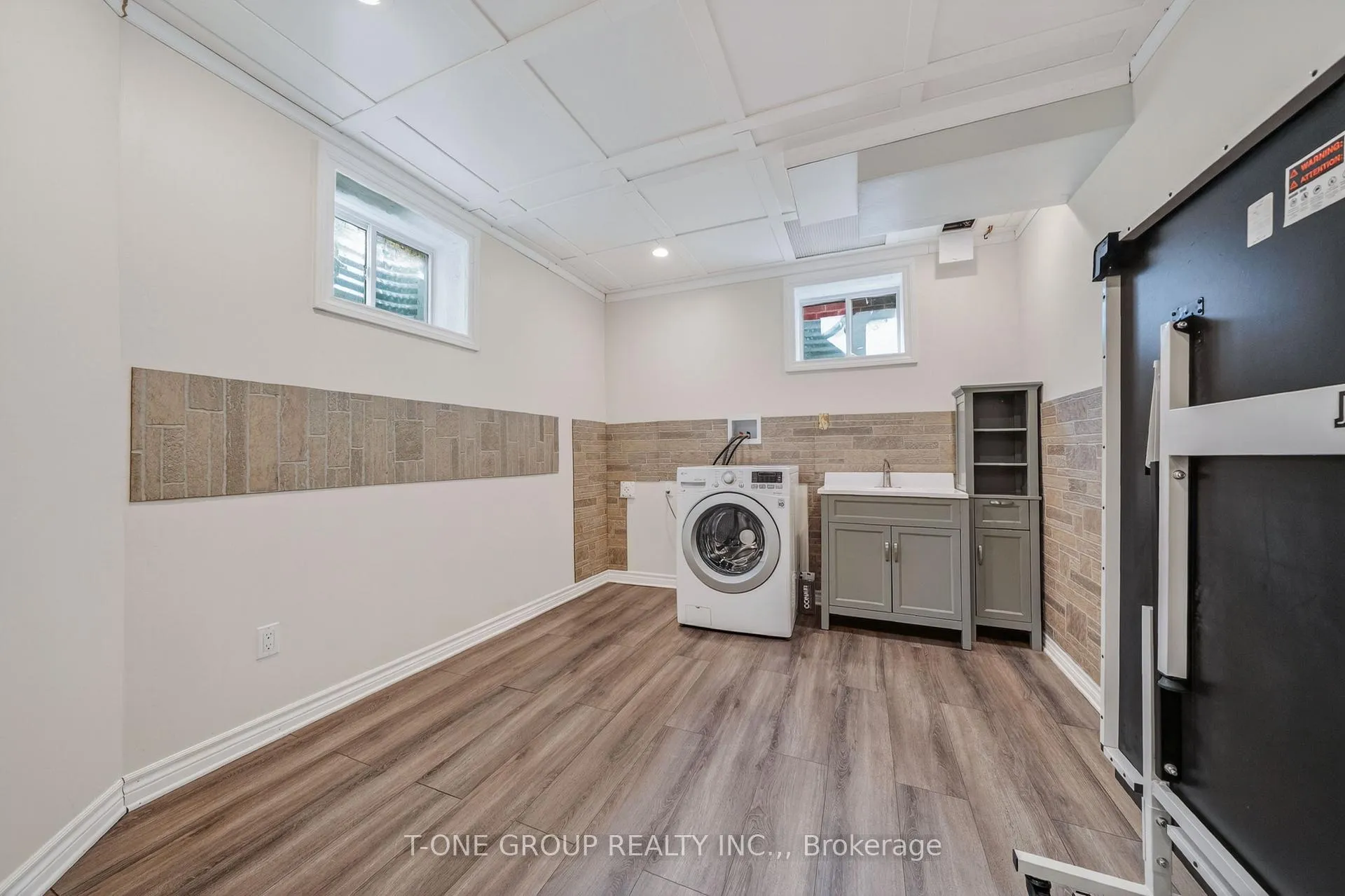Photo 44 of 99 Prospectors Drive, Markham, Angus Glen — HOMEH
