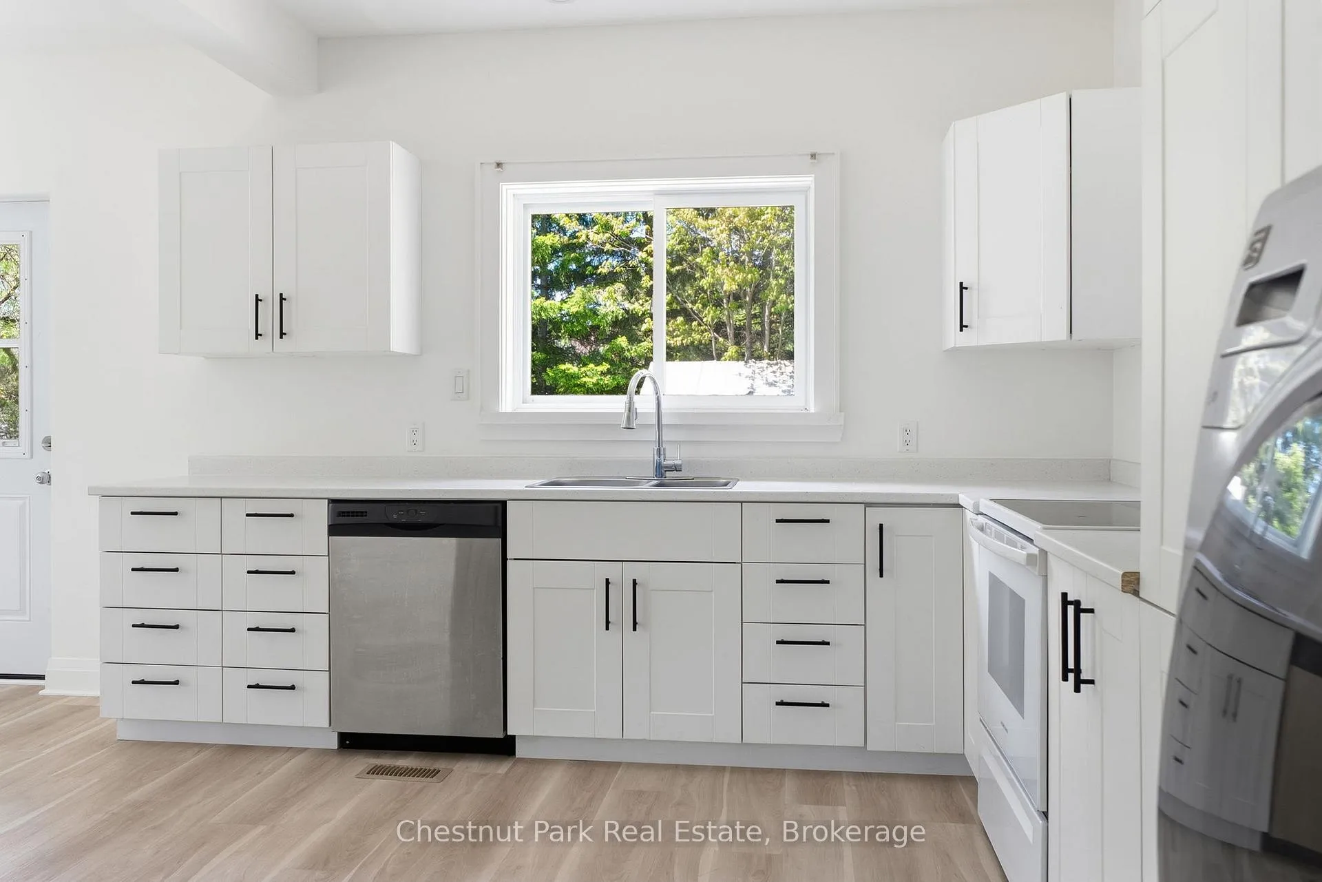 Photo 6 of 203 Centre Street, Burk's Falls — HOMEH