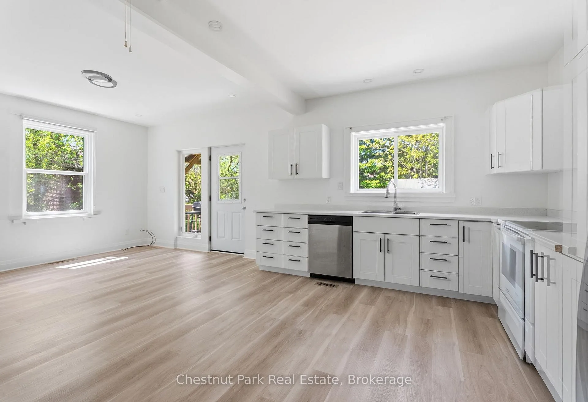 Photo 7 of 203 Centre Street, Burk's Falls — HOMEH