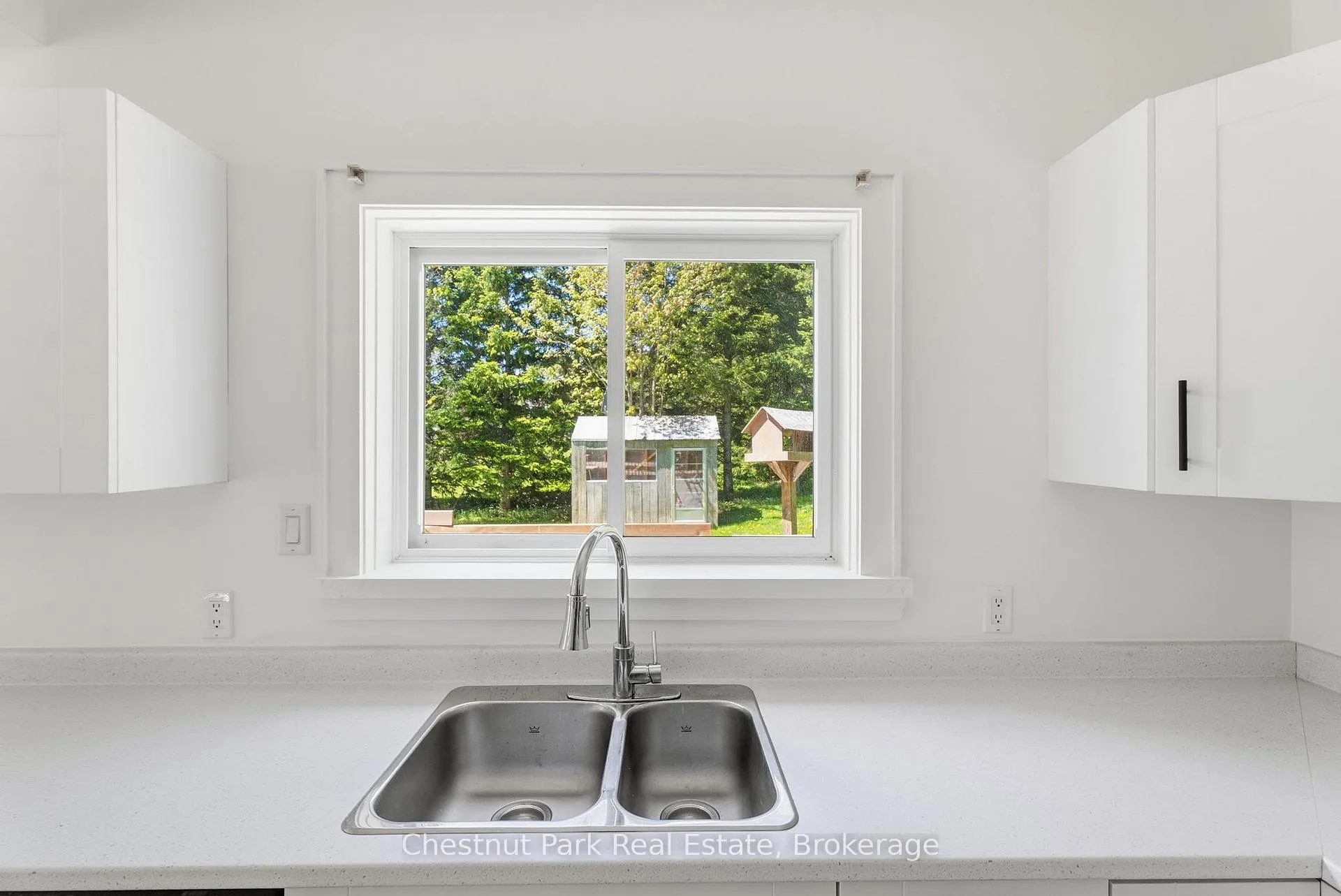 Photo 8 of 203 Centre Street, Burk's Falls — HOMEH