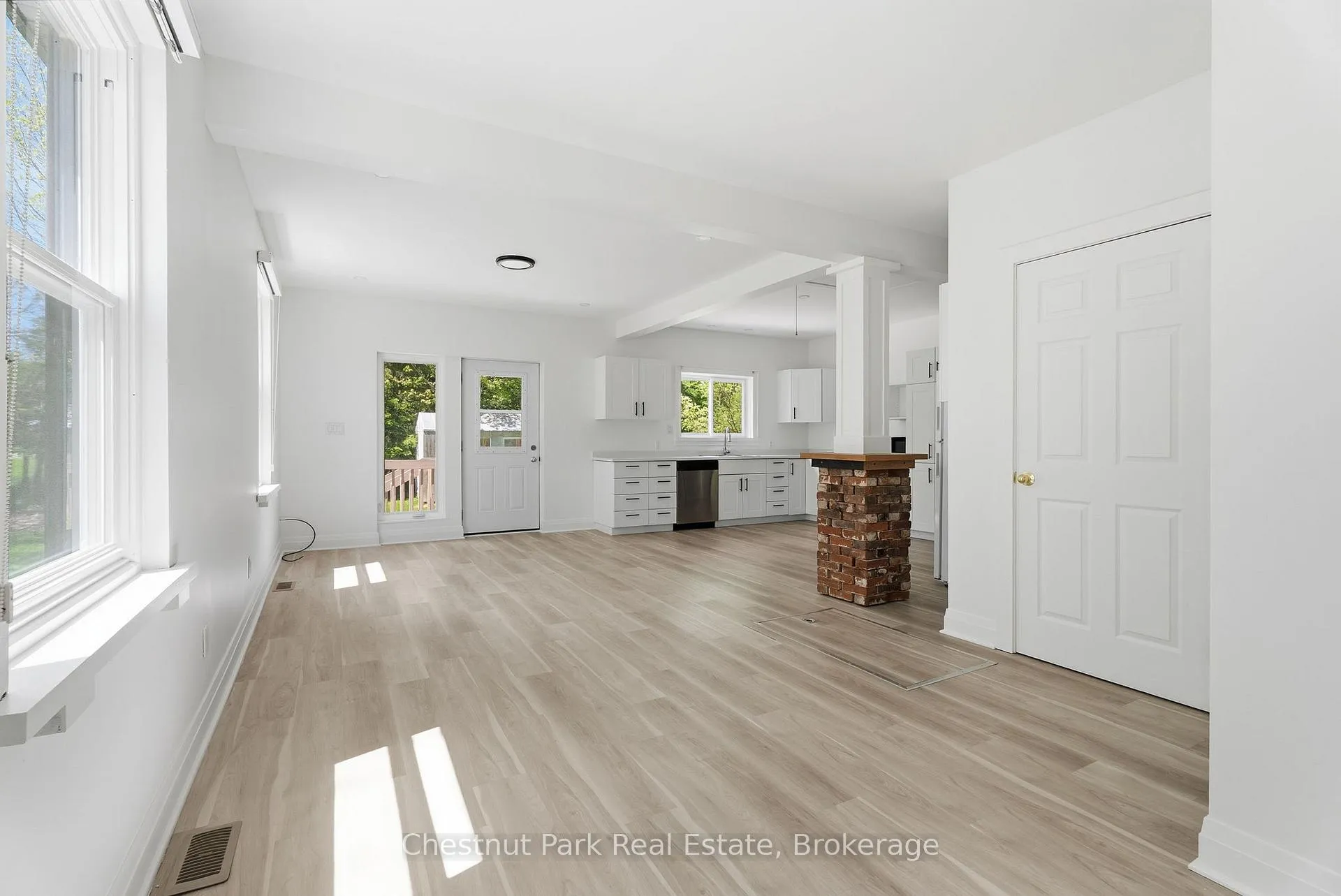 Photo 9 of 203 Centre Street, Burk's Falls — HOMEH