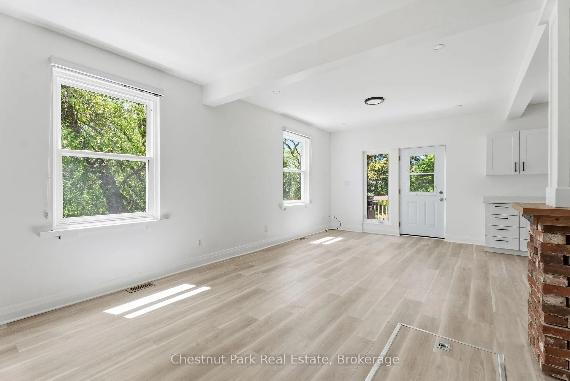 Photo 10 of 203 Centre Street, Burk's Falls — HOMEH