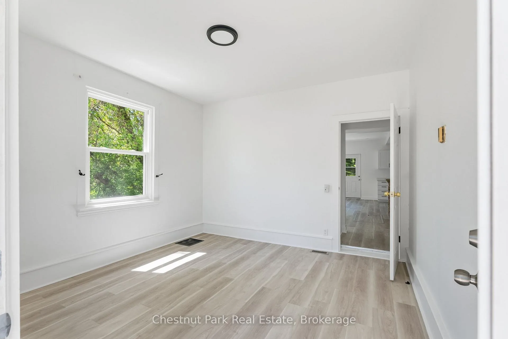 Photo 16 of 203 Centre Street, Burk's Falls — HOMEH