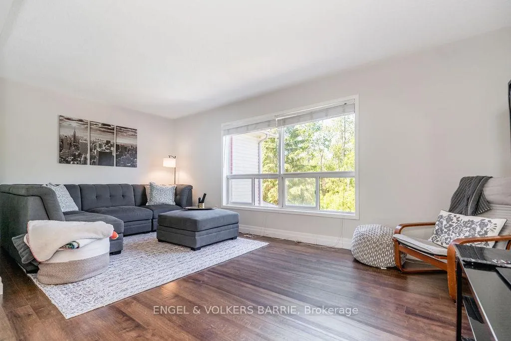 Photo 16 of 84 Pickett Crescent, Barrie, Painswick North — HOMEH