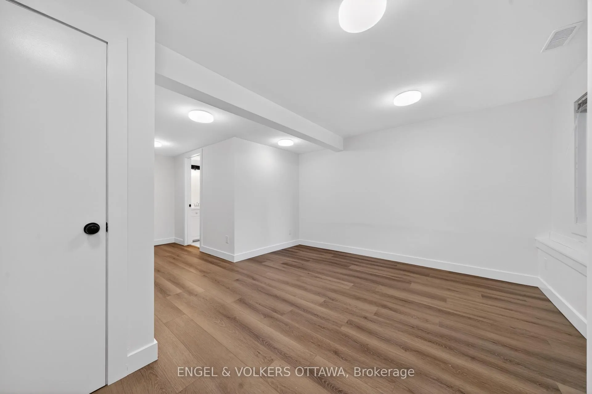 Photo 3 of Unit B, 175 James Street, Ottawa, Ottawa Centre — HOMEH