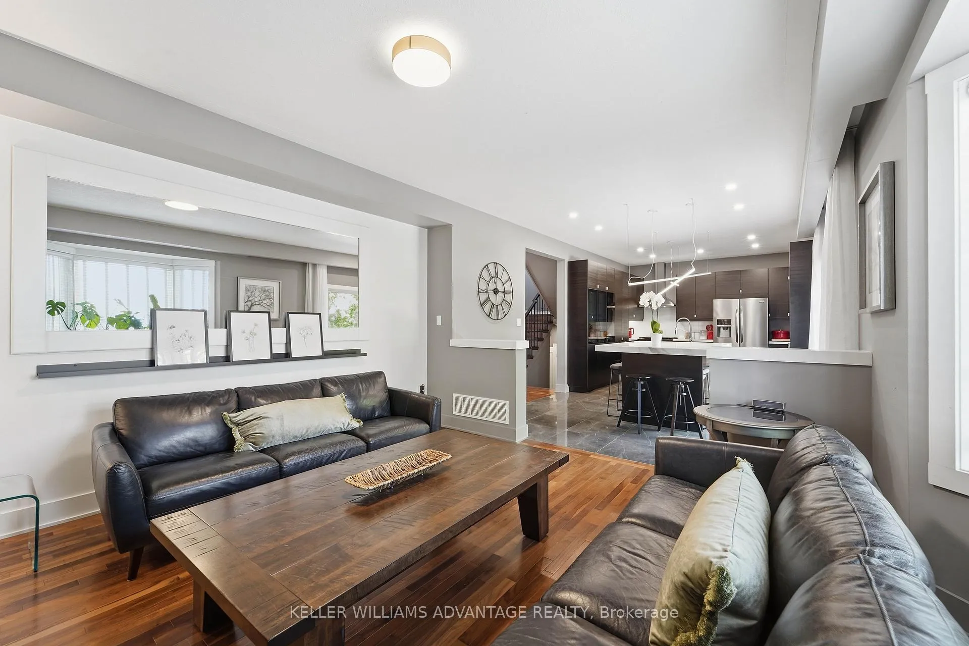 Photo 11 of 4 Cranberry Lane, Barrie, Holly — HOMEH