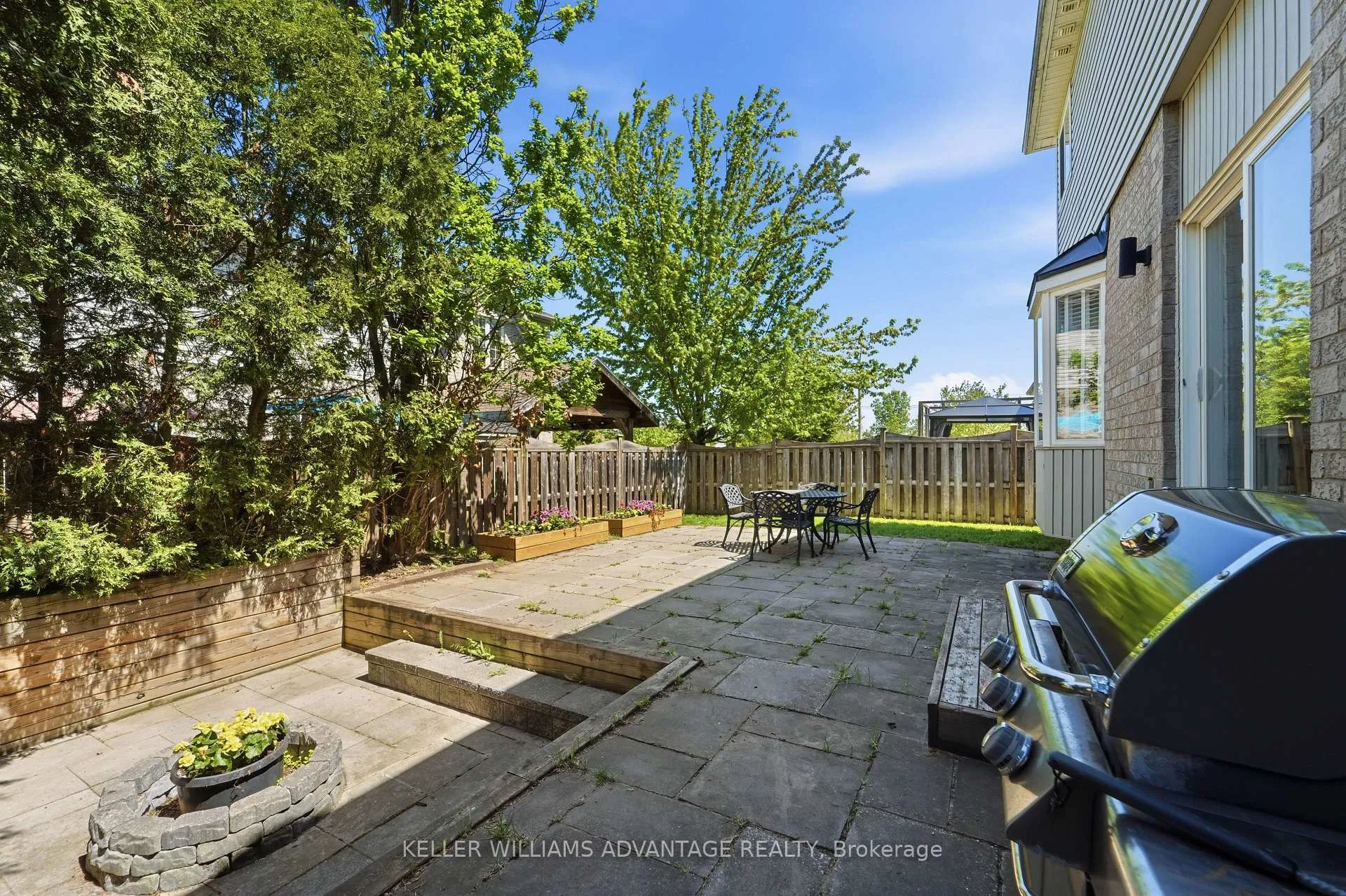 Photo 29 of 4 Cranberry Lane, Barrie, Holly — HOMEH