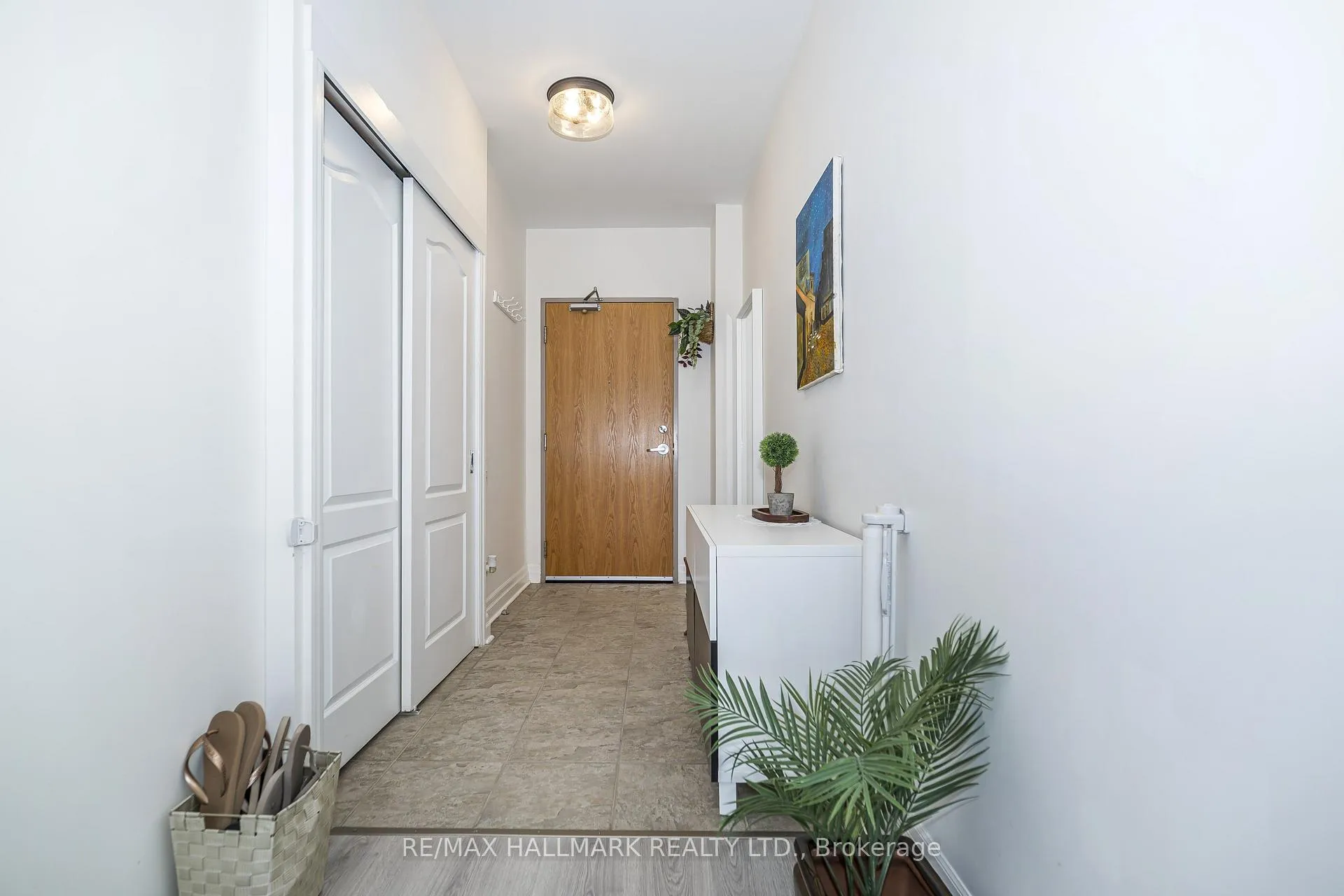 Photo 4 of Unit 514, 44 Bond Street W, Oshawa, O'Neill — HOMEH