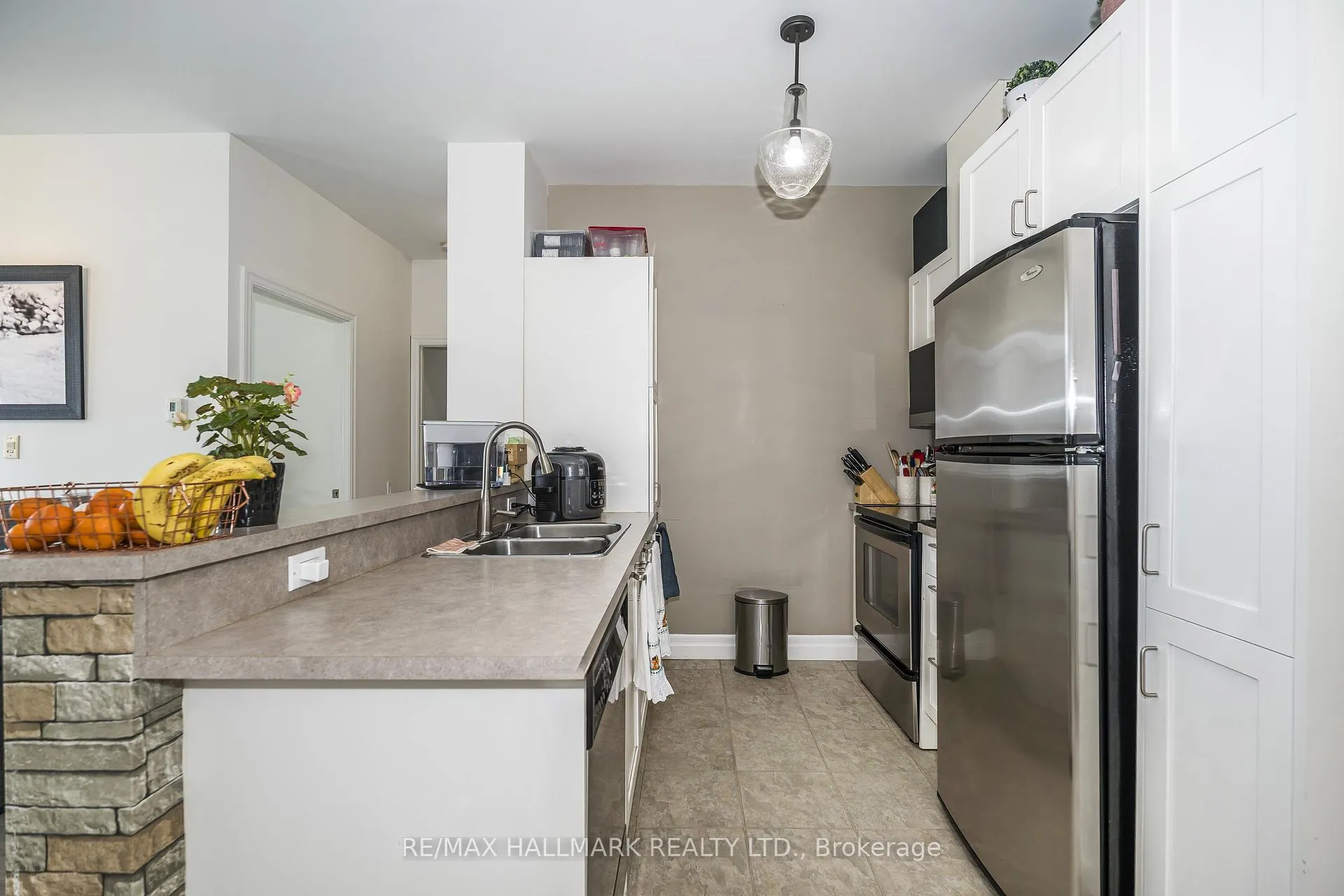 Photo 6 of Unit 514, 44 Bond Street W, Oshawa, O'Neill — HOMEH