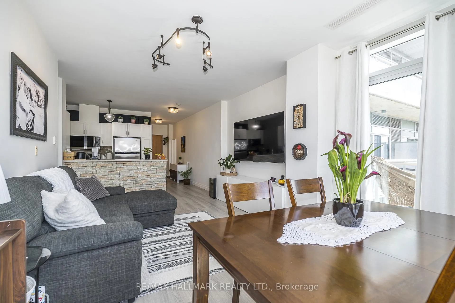Photo 1 of Unit 514, 44 Bond Street W, Oshawa, O'Neill — HOMEH