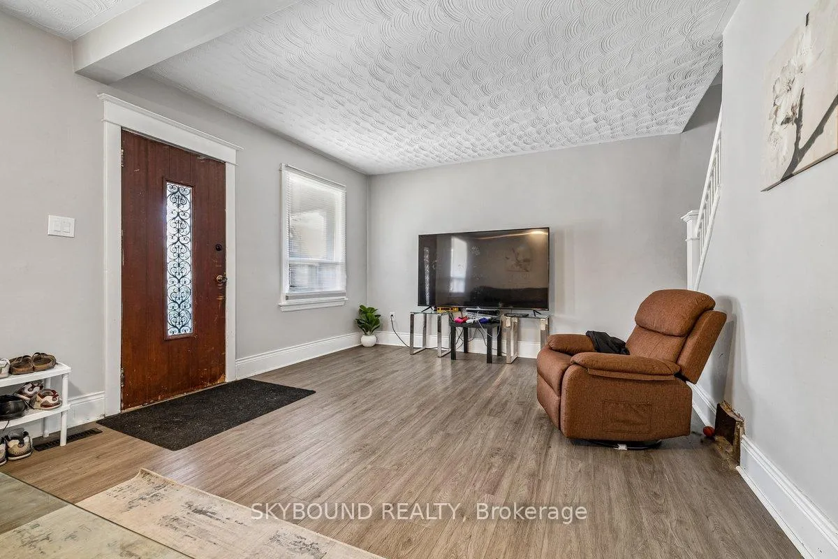 Photo 4 of 165 Paling Avenue, Hamilton, Homeside — HOMEH