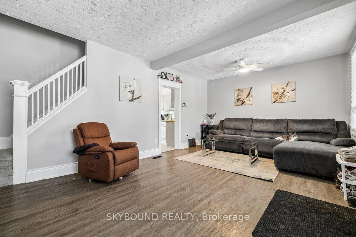 Photo 5 of 165 Paling Avenue, Hamilton, Homeside — HOMEH