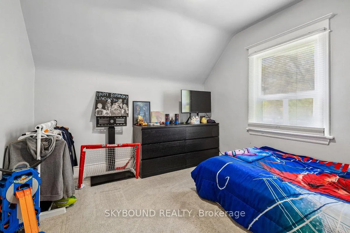 Photo 11 of 165 Paling Avenue, Hamilton, Homeside — HOMEH