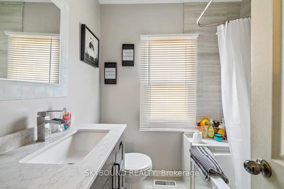 Photo 12 of 165 Paling Avenue, Hamilton, Homeside — HOMEH