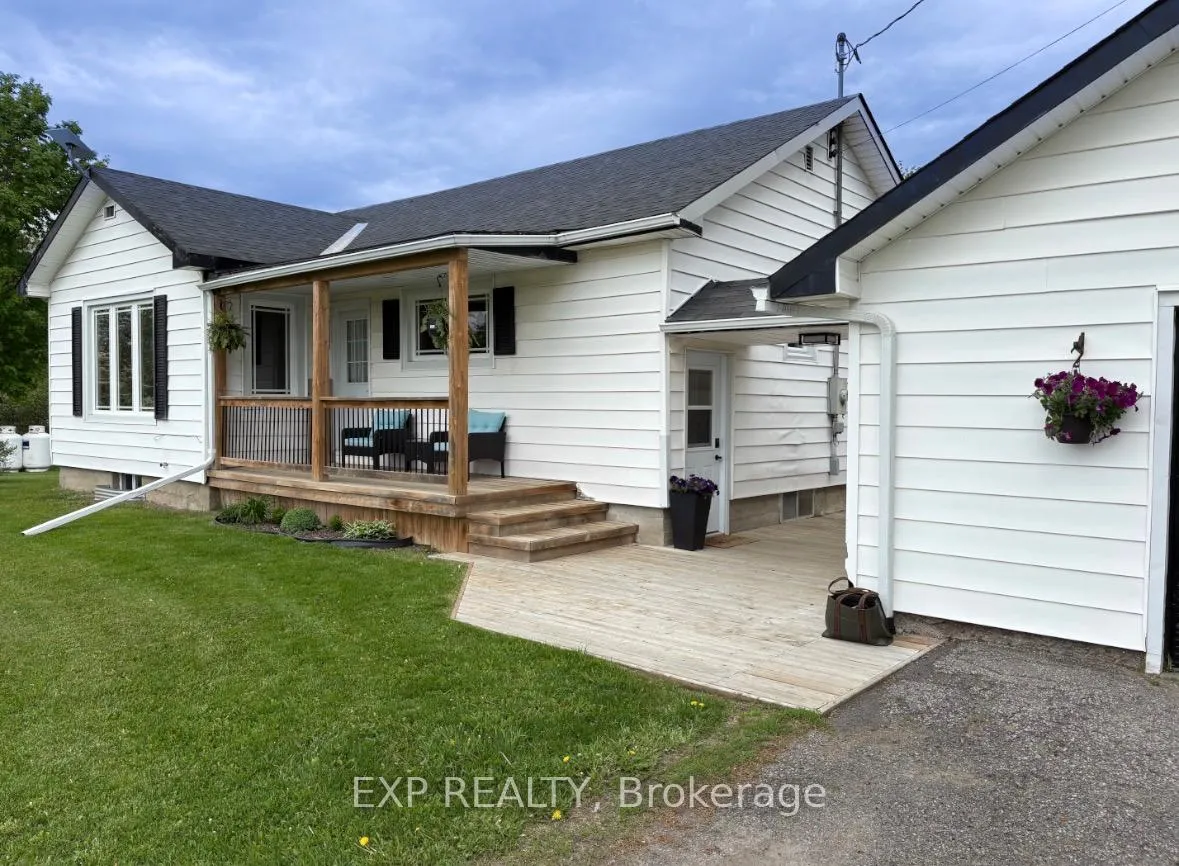 Photo 2 of 2382 Hwy 60, Admaston/Bromley, Admaston/Bromley — HOMEH